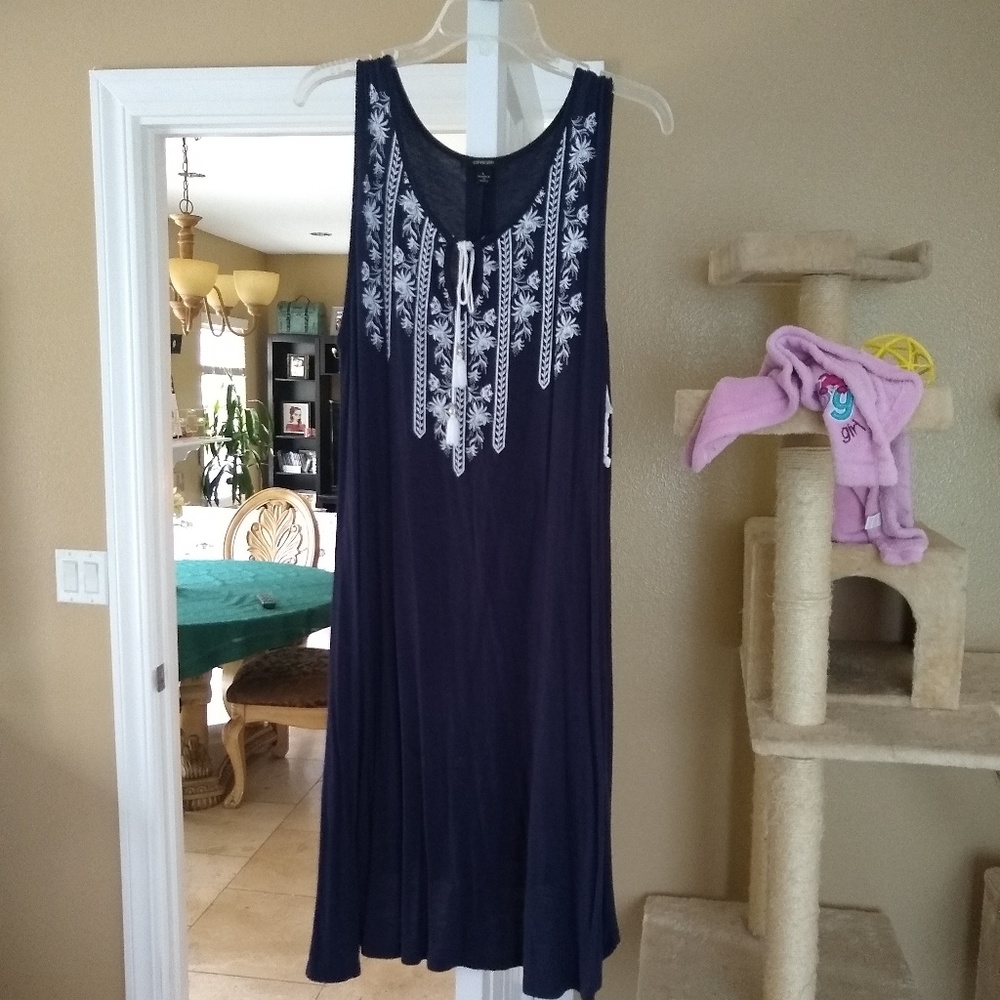 Navy embroidered midi dress